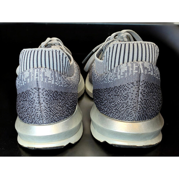 Brooks Levitate 2 Women's Size 9.5 Running  Ebony/Gray/White 1202791B178 - Picture 4 of 9